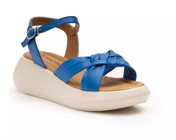 بهترین مدل‌های صندل زنانه برای فصل بهار؛ انتخابی لوکس و هوشمندانه با چرم وحید