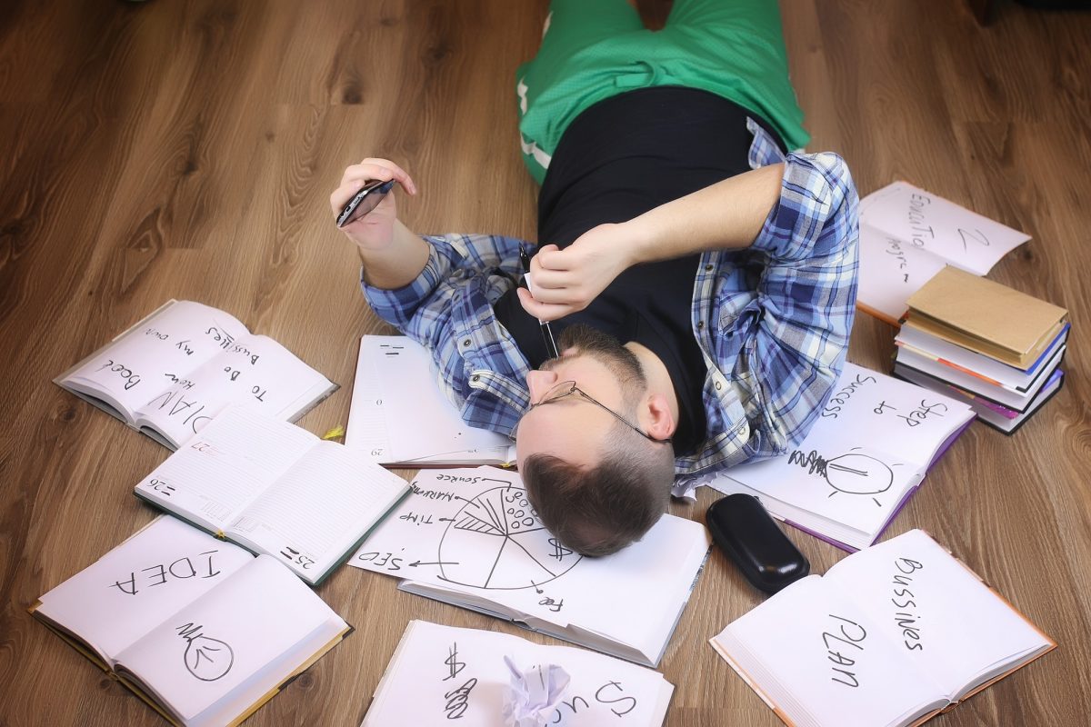 قدم به قدم تا موفقیت در کنکور: پشتکار، پلی بین رویا و واقعیت